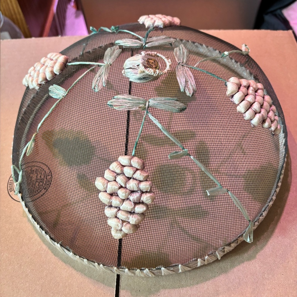 2 VTG Picnic Food Tent,Dome,Cover. Raffia Grapes On Vines.Center Ring to Lift Up